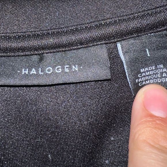 Halogen Black Pullover Sweatshirt with Ruffle Puff Sleeve Detail - Picture 7 of 8